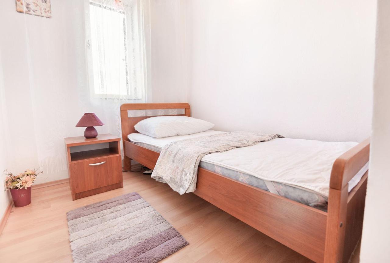 Apartments Milica Kaštela Extérieur photo